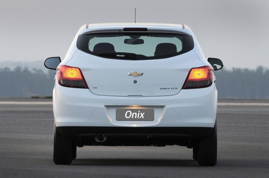  Chevrolet Onix 2012 года  (фото 38 из 113)